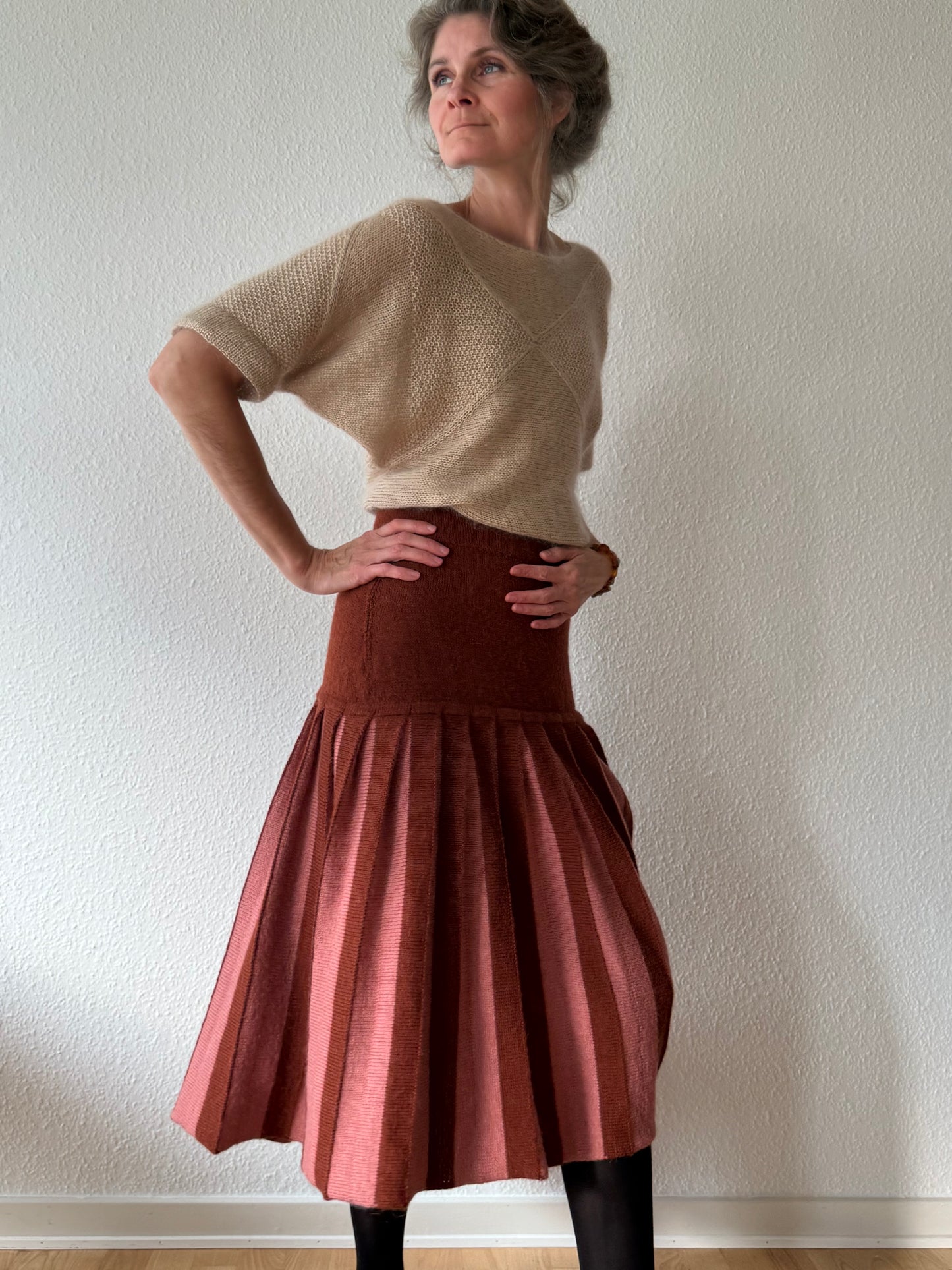 Louvers skirt
